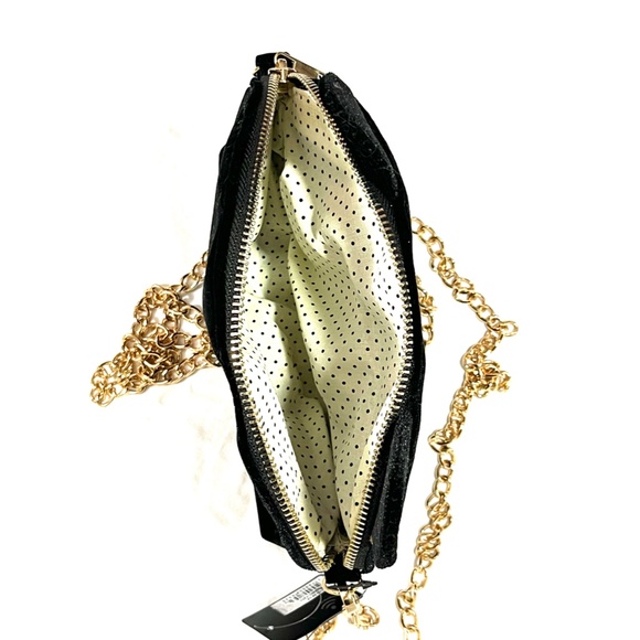 New TodoModa Black Velvet Cat Purse with Removable Chain - Picture 8 of 16